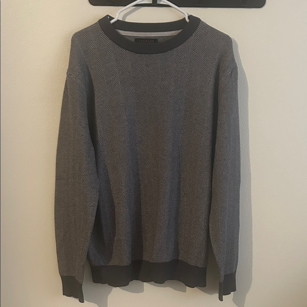 Men's Classic TwoTone Gray Herringbone Ribbed Hem/Neck/Cuffs Crewneck Sweater..L